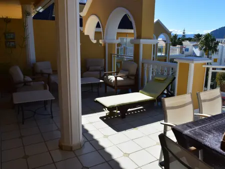Belle maison 4 chambres avec piscine commune à Dénia, proche plage - Photo 10