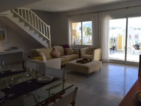Belle maison 4 chambres avec piscine commune à Dénia, proche plage - Photo 12