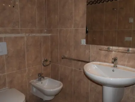 Appartement spacieux 3 chambres avec solarium privé et piscine à Oliva Nova - Photo 21