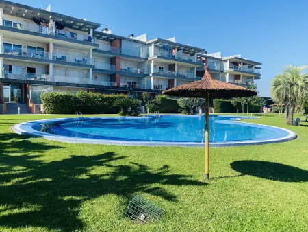 Appartement romantique à Oliva avec piscine commune et parking - Photo 5