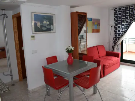 Charmante maison à 25m de la plage avec piscine commune, idéale pour 4 personnes à Oliva - Photo 2