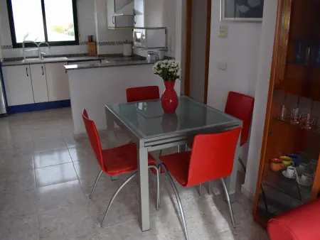 Charmante maison à 25m de la plage avec piscine commune, idéale pour 4 personnes à Oliva - Photo 7