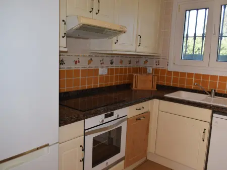 Chalet exclusif à Oliva Nova, jusqu'à 8 personnes, piscine privée - Photo 11