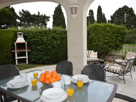Chalet Luxueux à Oliva Nova Golf avec Jardin et Confort Moderne - Photo 3