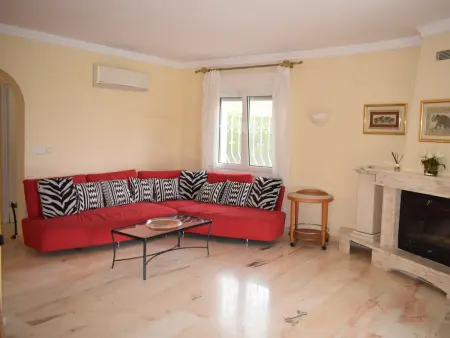 Chalet Luxueux à Oliva Nova Golf avec Jardin et Confort Moderne - Photo 5