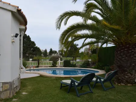 Chalet Luxueux à Oliva Nova Golf avec Jardin et Confort Moderne - Photo 28