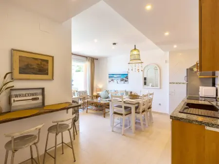 Appartement moderne à Denia, proche plage, 6 personnes, piscine collective - Photo 9