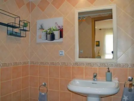 Appartement moderne à Denia, proche plage, 6 personnes, piscine collective - Photo 22