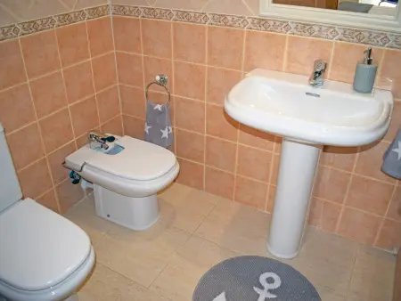 Appartement moderne à Denia, proche plage, 6 personnes, piscine collective - Photo 23