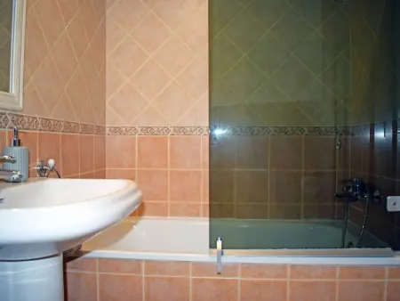Appartement moderne à Denia, proche plage, 6 personnes, piscine collective - Photo 24