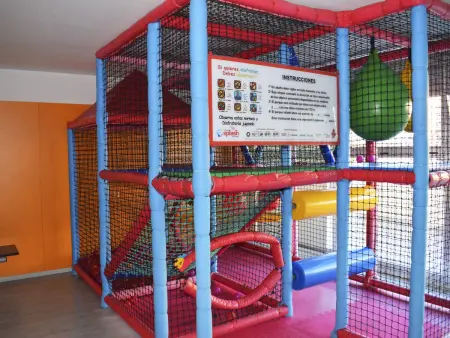 Appartement moderne à Denia, près de la plage, climatisation, piscine, parking - Photo 25