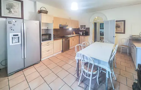 GRANDE MAISON DE VILLAGE, Maison 8 personnes à Thézan les Béziers - Photo 4