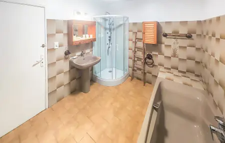 GRANDE MAISON DE VILLAGE, Maison 8 personnes à Thézan les Béziers - Photo 23