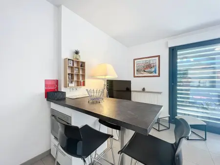 Superbe T2 moderne avec terrasse, climatisation et parking à La Ciotat - Photo 5