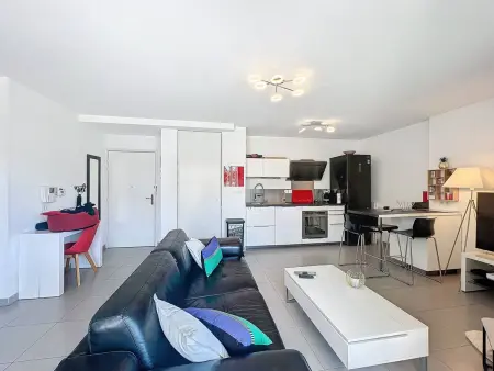 Superbe T2 moderne avec terrasse, climatisation et parking à La Ciotat - Photo 8
