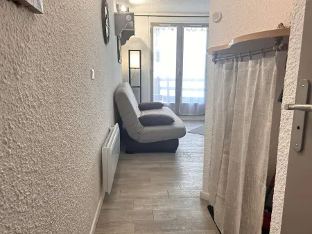 Studio cabine pour 3 personnes à Risoul 1850, proche commodités - Photo 4
