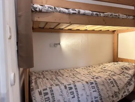 Studio cabine pour 3 personnes à Risoul 1850, proche commodités - Photo 10