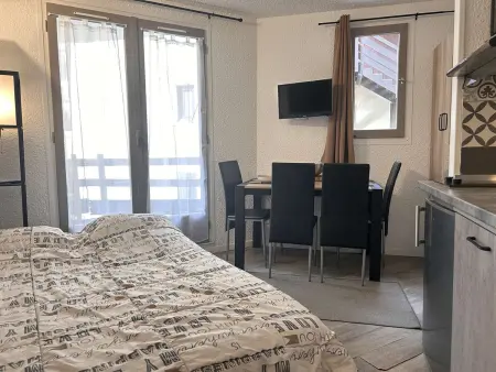 Studio cabine pour 3 personnes à Risoul 1850, proche commodités - Photo 12