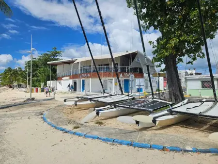 Appartement spacieux avec vue sur mer à Sainte-Anne - Photo 12