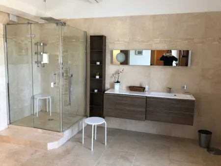 Maison charmante avec piscine à Saintes-Maries-de-la-Mer - Photo 3