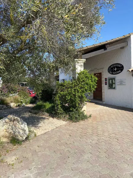 Maison charmante avec piscine à Saintes-Maries-de-la-Mer - Photo 10