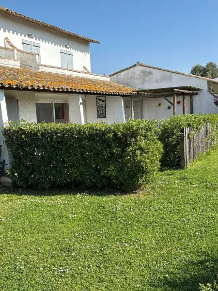 Maison charmante avec piscine à Saintes-Maries-de-la-Mer - Photo 11