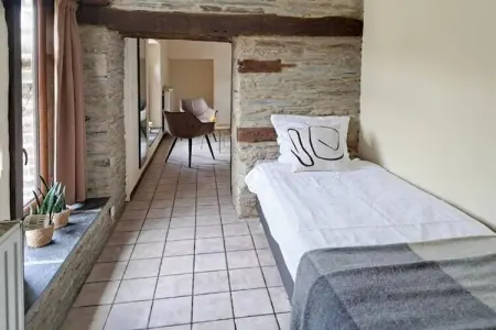 Au Coeur d'Alle - Triple Room with Bathroom, Au Coeur d'Alle by Belvilla - Chambre Triple - Photo 8