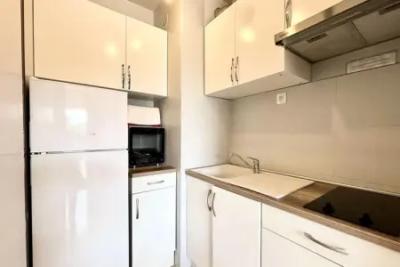 Résidence Cedres, Studio - 1/2 personnes - GrÃ©oux-les-Bains - Photo 9