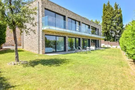 Résidence Villa D&rsquo;architecte Avec Piscine Chauff&eacute;e Pour 10 !, Villa à Mandelieu avec piscine chauffée - Photo 3