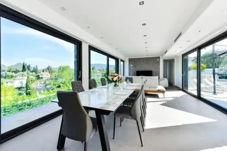 Résidence Villa D&rsquo;architecte Avec Piscine Chauff&eacute;e Pour 10 !, Villa à Mandelieu avec piscine chauffée - Photo 5
