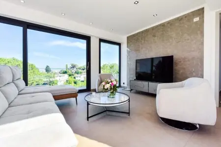 Résidence Villa D&rsquo;architecte Avec Piscine Chauff&eacute;e Pour 10 !, Villa à Mandelieu avec piscine chauffée - Photo 6