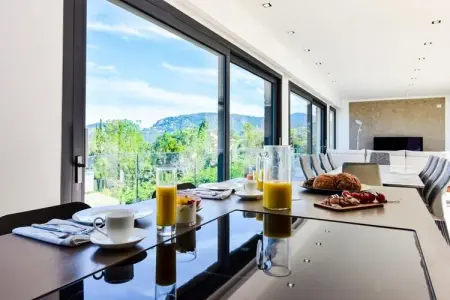 Résidence Villa D&rsquo;architecte Avec Piscine Chauff&eacute;e Pour 10 !, Villa à Mandelieu avec piscine chauffée - Photo 8