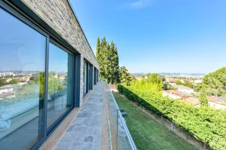 Résidence Villa D&rsquo;architecte Avec Piscine Chauff&eacute;e Pour 10 !, Villa à Mandelieu avec piscine chauffée - Photo 14