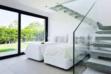 Résidence Villa D&rsquo;architecte Avec Piscine Chauff&eacute;e Pour 10 !, Villa à Mandelieu avec piscine chauffée - Photo 18