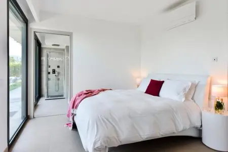 Résidence Villa D&rsquo;architecte Avec Piscine Chauff&eacute;e Pour 10 !, Villa à Mandelieu avec piscine chauffée - Photo 38