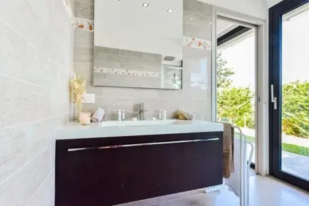 Résidence Villa D&rsquo;architecte Avec Piscine Chauff&eacute;e Pour 10 !, Villa à Mandelieu avec piscine chauffée - Photo 42