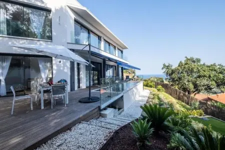 Résidence Maison D'architecte Avec Piscine Chauff&eacute;e & Sublime Vue Mer, Maison à Mandelieu avec piscine chauffée et vue - Photo 1