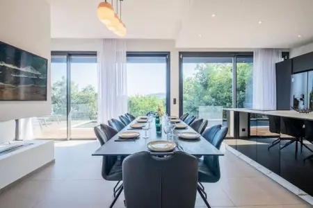 Résidence Maison D'architecte Avec Piscine Chauff&eacute;e & Sublime Vue Mer, Maison à Mandelieu avec piscine chauffée et vue - Photo 13