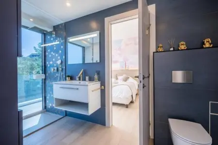 Résidence Maison D'architecte Avec Piscine Chauff&eacute;e & Sublime Vue Mer, Maison à Mandelieu avec piscine chauffée et vue - Photo 26