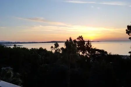 Résidence C&ocirc;te D&rsquo;azur, Vue Mer, Tennis, Plage, Appartement à Golfe-Juan avec vue sur la mer - Photo 35