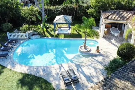 Résidence Villa 330m2, 6 Chambres, Piscine Chauff&eacute;e Jacuzzi, Villa à Cannes avec piscine chauffée et jacuzzi - Photo 2