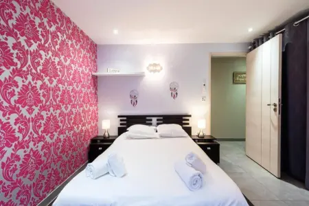 Résidence Villa 330m2, 6 Chambres, Piscine Chauff&eacute;e Jacuzzi, Villa à Cannes avec piscine chauffée et jacuzzi - Photo 27