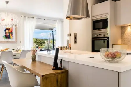 Résidence Villa 5ch Avec Piscine - Golfe Juan, Villa à Golfe-Juan avec piscine et tranquillité - Photo 3