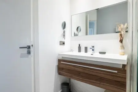Résidence Villa 5ch Avec Piscine - Golfe Juan, Villa à Golfe-Juan avec piscine et tranquillité - Photo 33