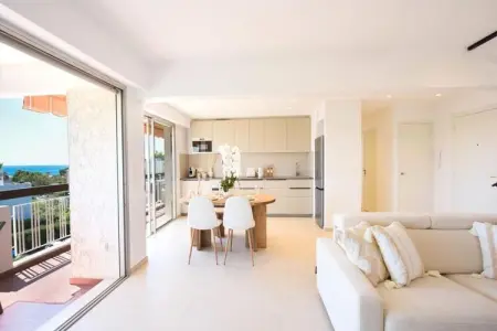Résidence 2p Standing, Plage &agrave; Pied, Vue Mer, Garage., Appartement à Golfe-Juan avec vue sur la mer - Photo 20