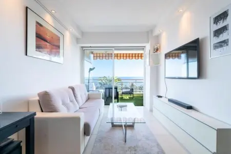 Résidence Appartement Avec Terrasse, Piscine & Acc&egrave;s Plage, Appartement à Golfe-Juan avec vue sur la mer - Photo 1
