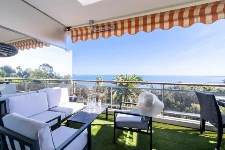 Résidence Appartement Avec Terrasse, Piscine & Acc&egrave;s Plage, Appartement à Golfe-Juan avec vue sur la mer - Photo 21