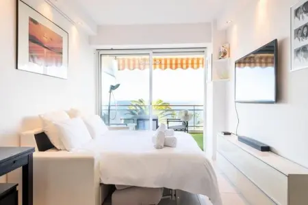 Résidence Appartement Avec Terrasse, Piscine & Acc&egrave;s Plage, Appartement à Golfe-Juan avec vue sur la mer - Photo 24