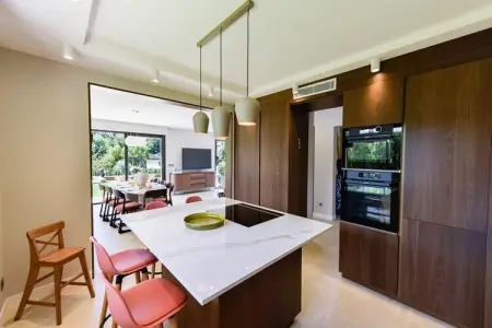 Résidence Mougins - Villa Renovee - Piscine - Au Calme, Villa à Mougins avec piscine et cabane dans les arbres - Photo 4
