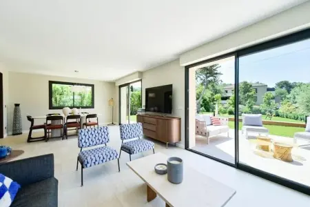 Résidence Mougins - Villa Renovee - Piscine - Au Calme, Villa à Mougins avec piscine et cabane dans les arbres - Photo 6